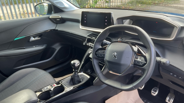 Peugeot 208 1.2 PureTech 100 Allure Premium + 5dr Petrol Hatchback